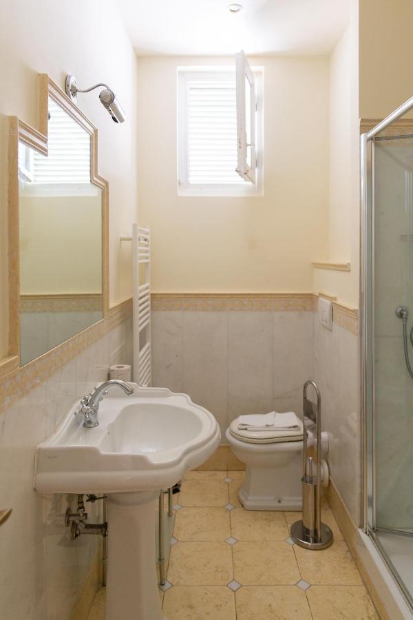 Classic 1br Outside Ztl & 10 Min From Center Apartamento Florencia